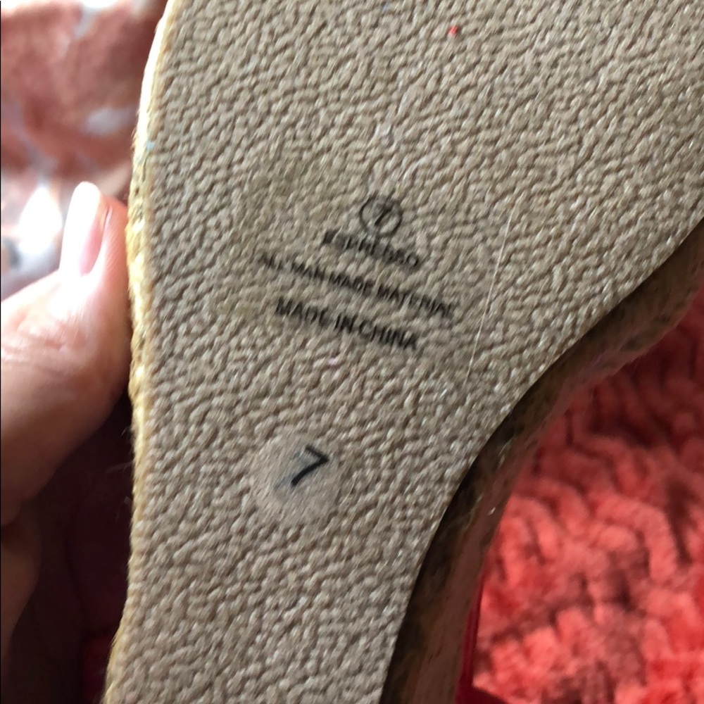 Sandals - Picture 6 of 6